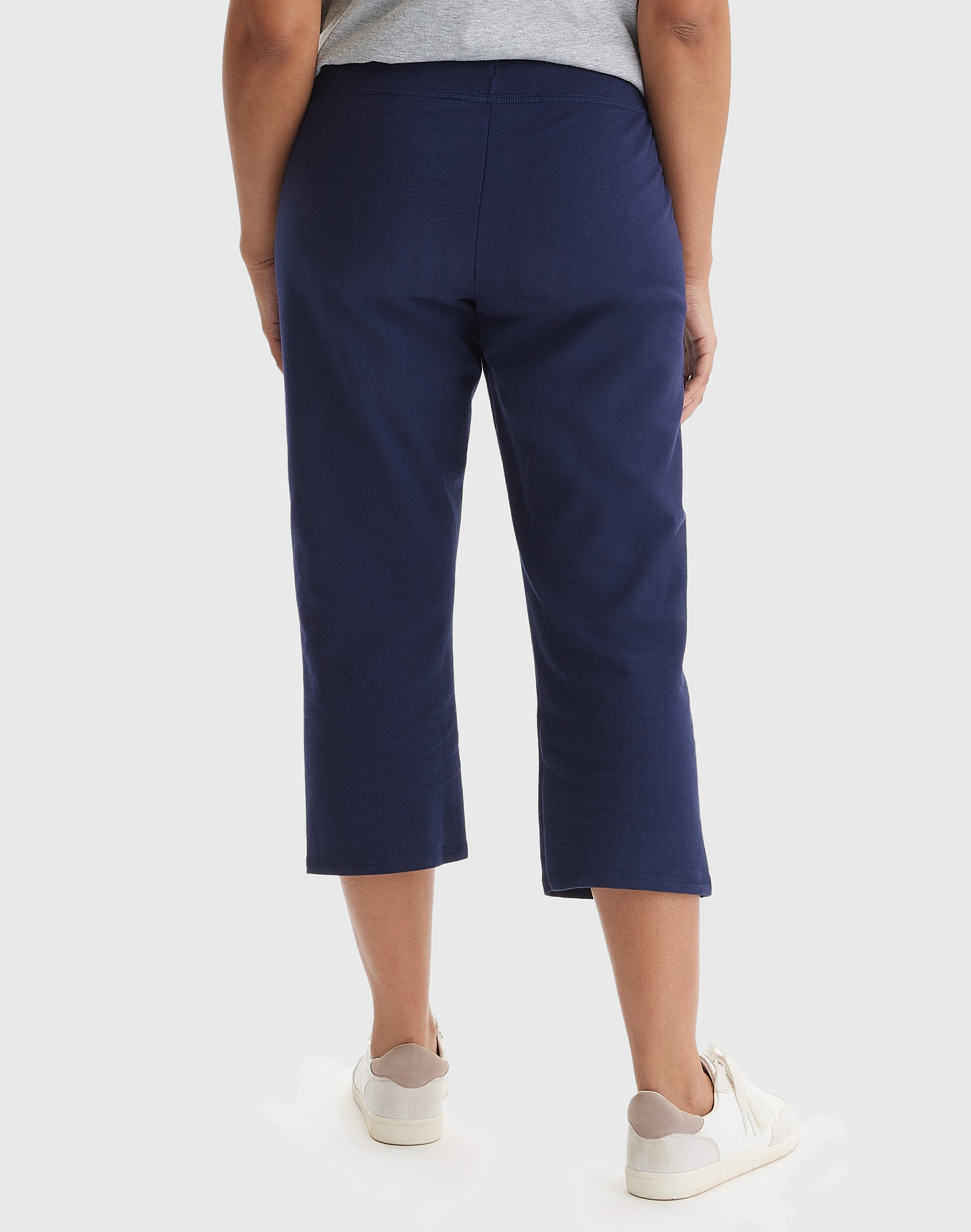 Hanes Women's French Terry Capri Pants with Pockets, 22\